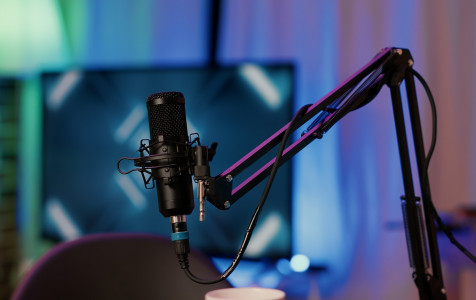 selective-focus-professional-boom-arm-microphone-stand-used-recording-voice-online-podcast-home-studio-detail-sound-device-equipment-used-live-broadcast-internet.jpg